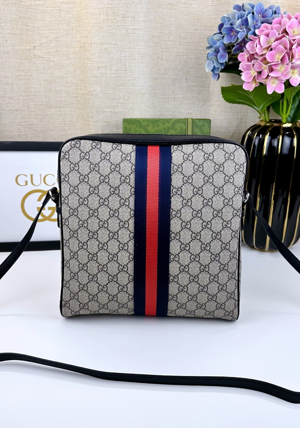 激安グッチバッグコピー内部構造